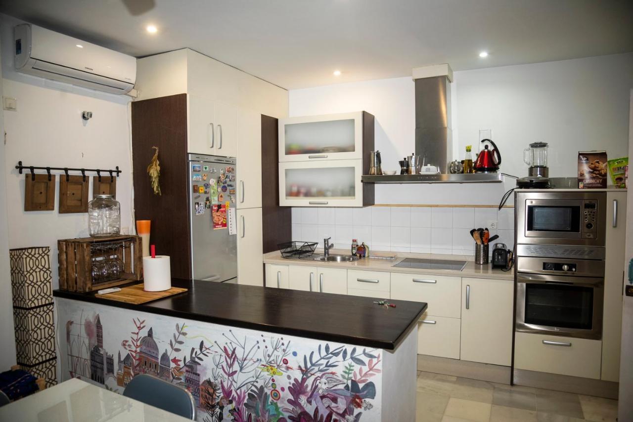 180 Home Ideal Apartamento Con Patio San Bernardo 2 Sevilla Buitenkant foto